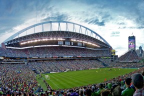 乐鱼官网-阿扎伦卡官方宣布反败为胜新规，巴塞罗那引发争议！比赛高潮迭起