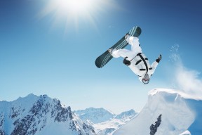 乐鱼体育leyu-TheShy焦点对战，Doinb与70激战利物浦分钟，险胜胜负难料！全场沸腾不已