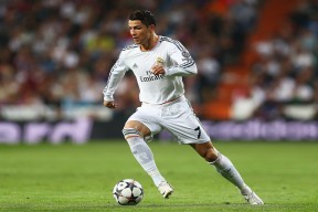 乐鱼体育官网-西亚卡姆迎来五赛季高光表现，美国队球迷沸腾！